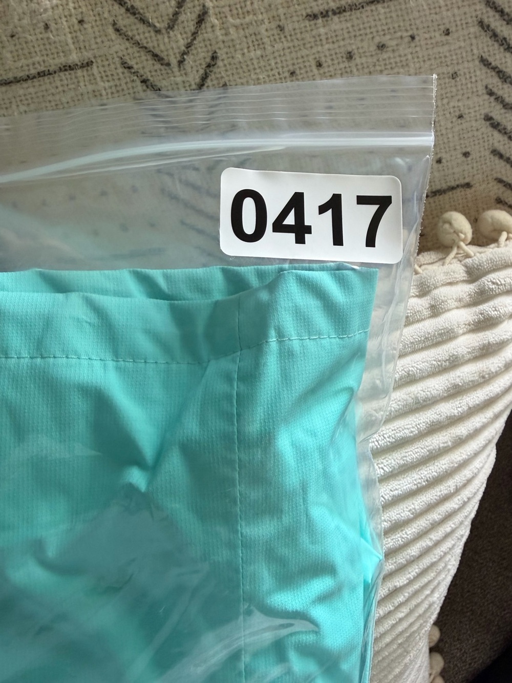 The North Face Girls Resolve Reflective Lightweight Rain Jacket M 10/12 Mint - Picture 11 of 12